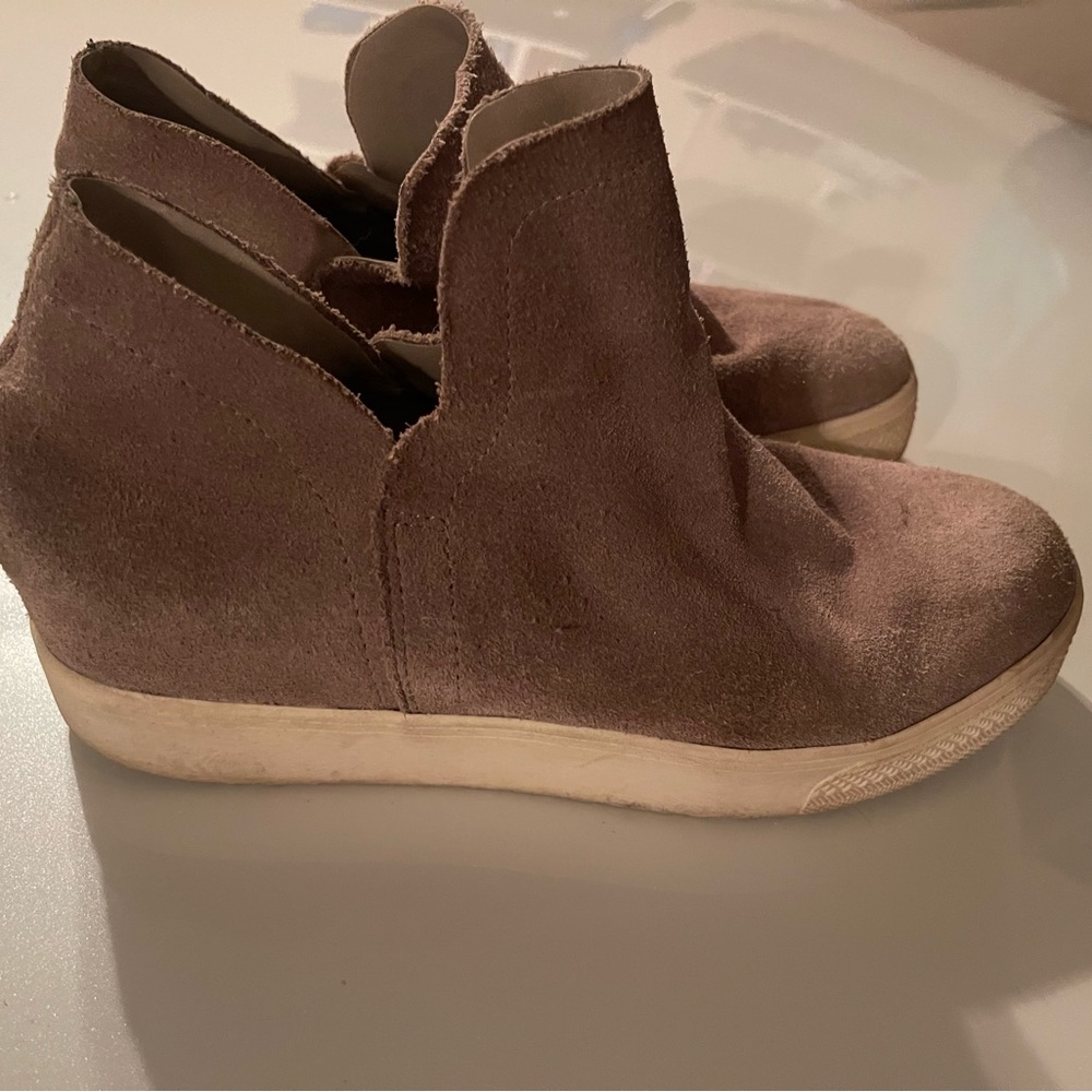 Steve Madden